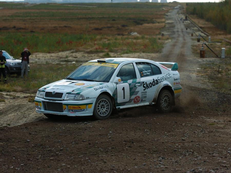  Skoda Octavia WRC 2002 года  (фото 2 из 15)